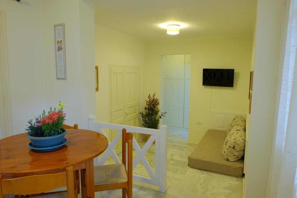 Dialinas Apartments Istro Room photo
